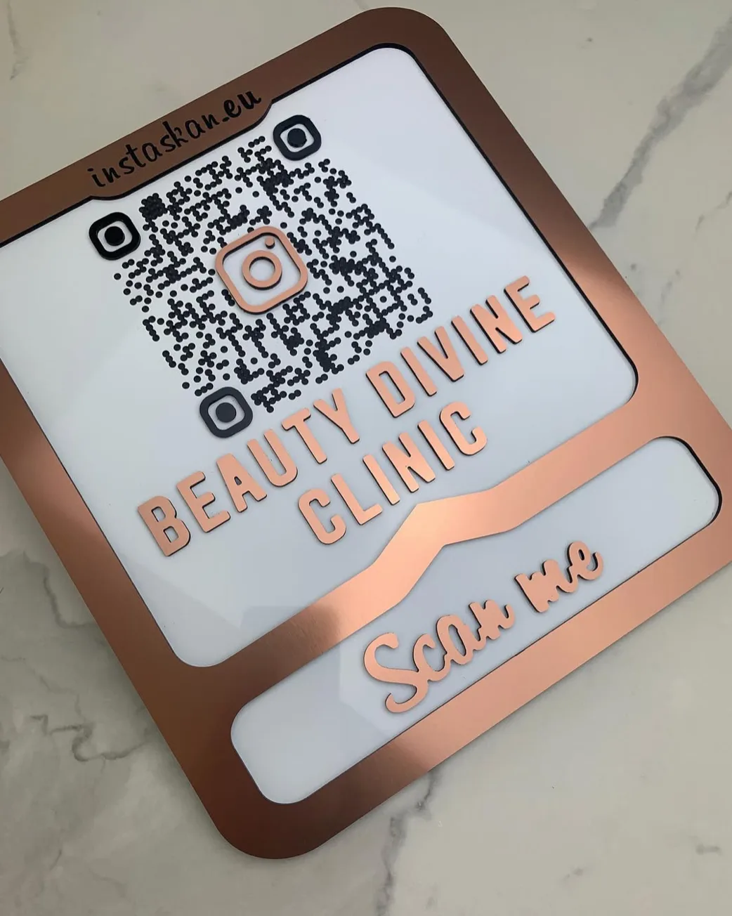 Custom QR stand Silver - ALEXDLRX